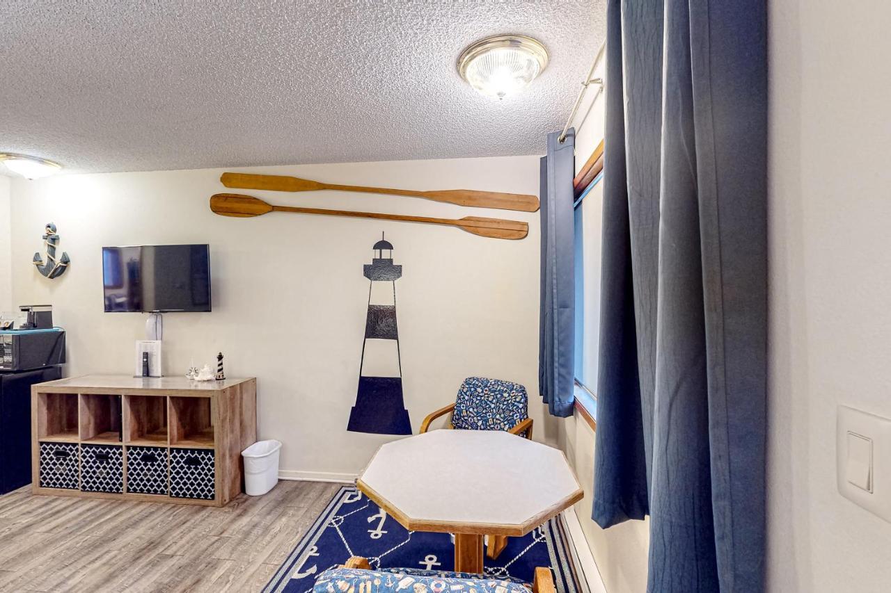 Lamplighter Inn Bandon Extérieur photo